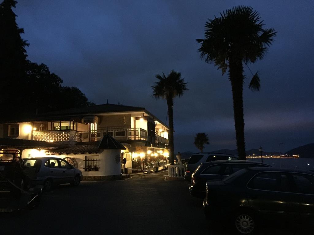 Hostal El Carro 라레도 외부 사진